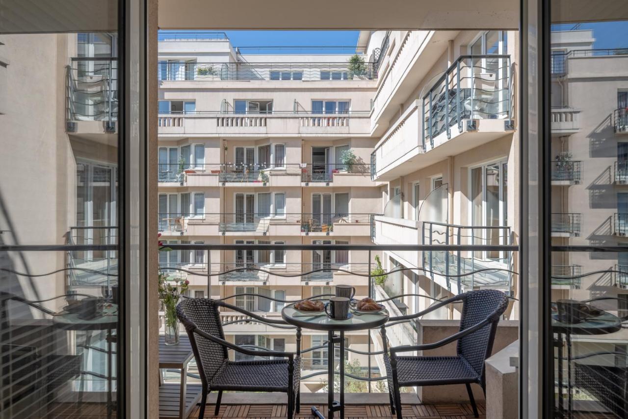 Stayparis Issy-les-Moulineaux Luaran gambar